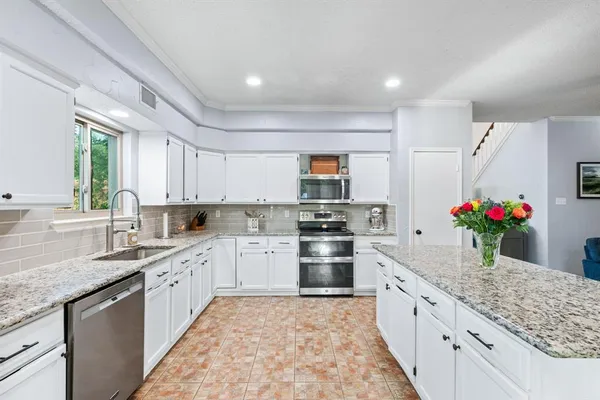 $489,900 | 2113 Carriage Hill, Denton, TX 76207