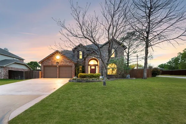 $489,900 | 2113 Carriage Hill, Denton, TX 76207