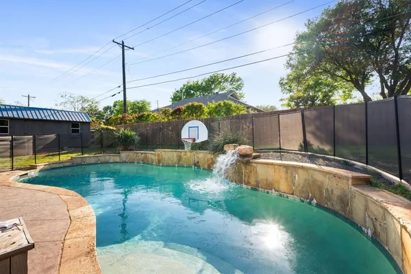 $474,900 | 2113 Carriage Hill, Denton, TX 76207