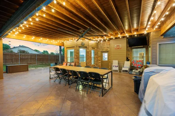 $489,900 | 2113 Carriage Hill, Denton, TX 76207