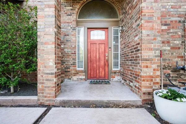 $489,900 | 2113 Carriage Hill, Denton, TX 76207