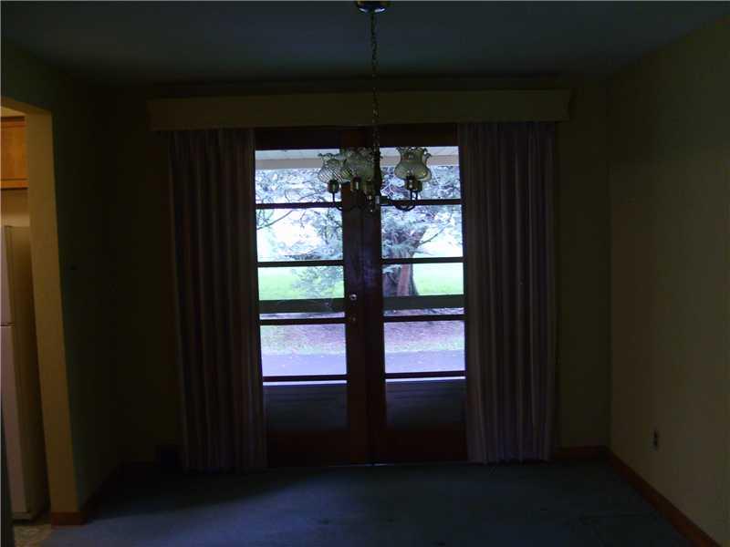 2051 Washington Road Upper St. Clair, PA 15241 - Photo 4 of 9 Dining Room. Dining Room with doors to patio