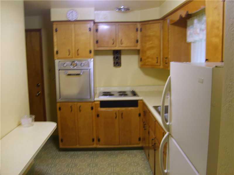 2051 Washington Road Upper St. Clair, PA 15241 - Photo 5 of 9 Kitchen.