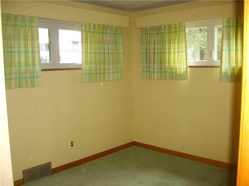 2051 Washington Road Upper St. Clair, PA 15241 - Photo 8 of 9 Bedroom.
