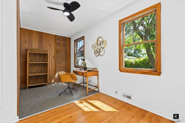 $893,000 | 25 Bay Street | City Island