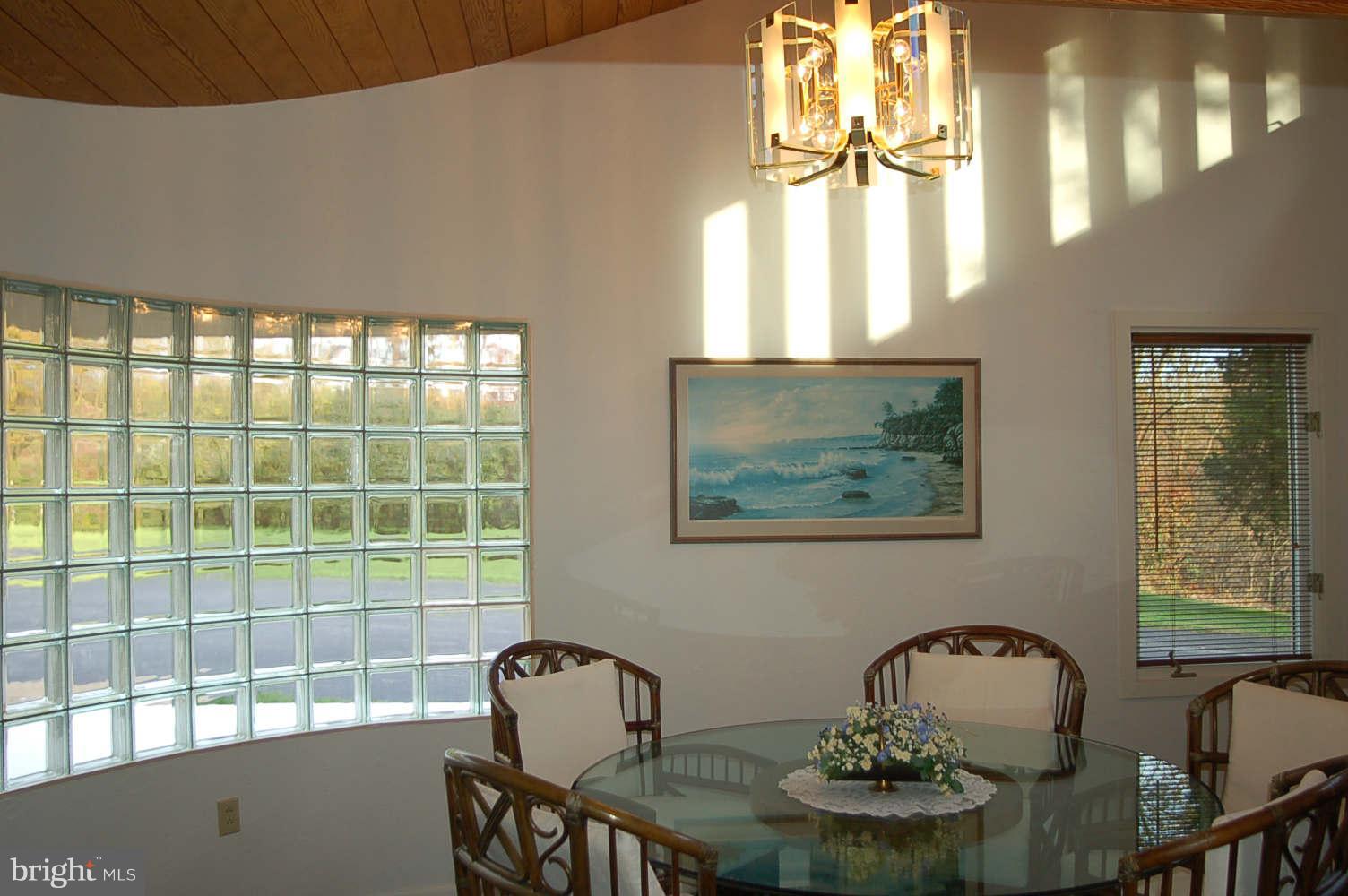 11110 Bennie Duncan Road Frederick, MD 21701 - Photo 10 of 30 Breakfast room