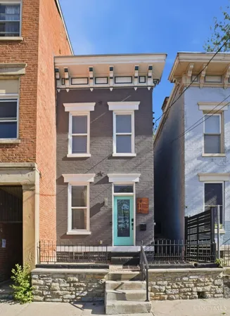 $379,900 | 916 Findlay Street, Cincinnati, OH 45214