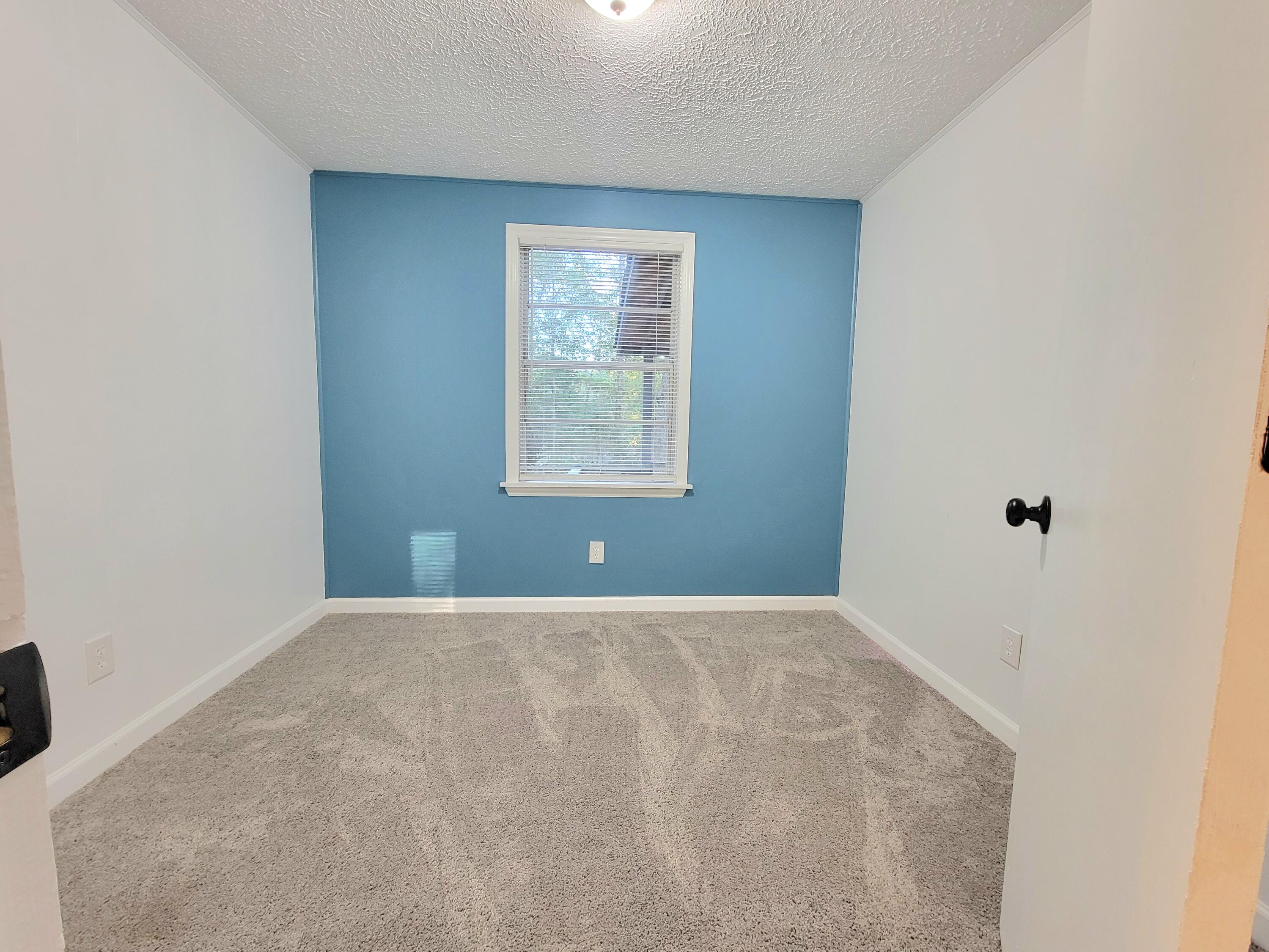 384 B Gingerhill Road Thomson, GA 30824 - Photo 11 of 27 20221024_174912