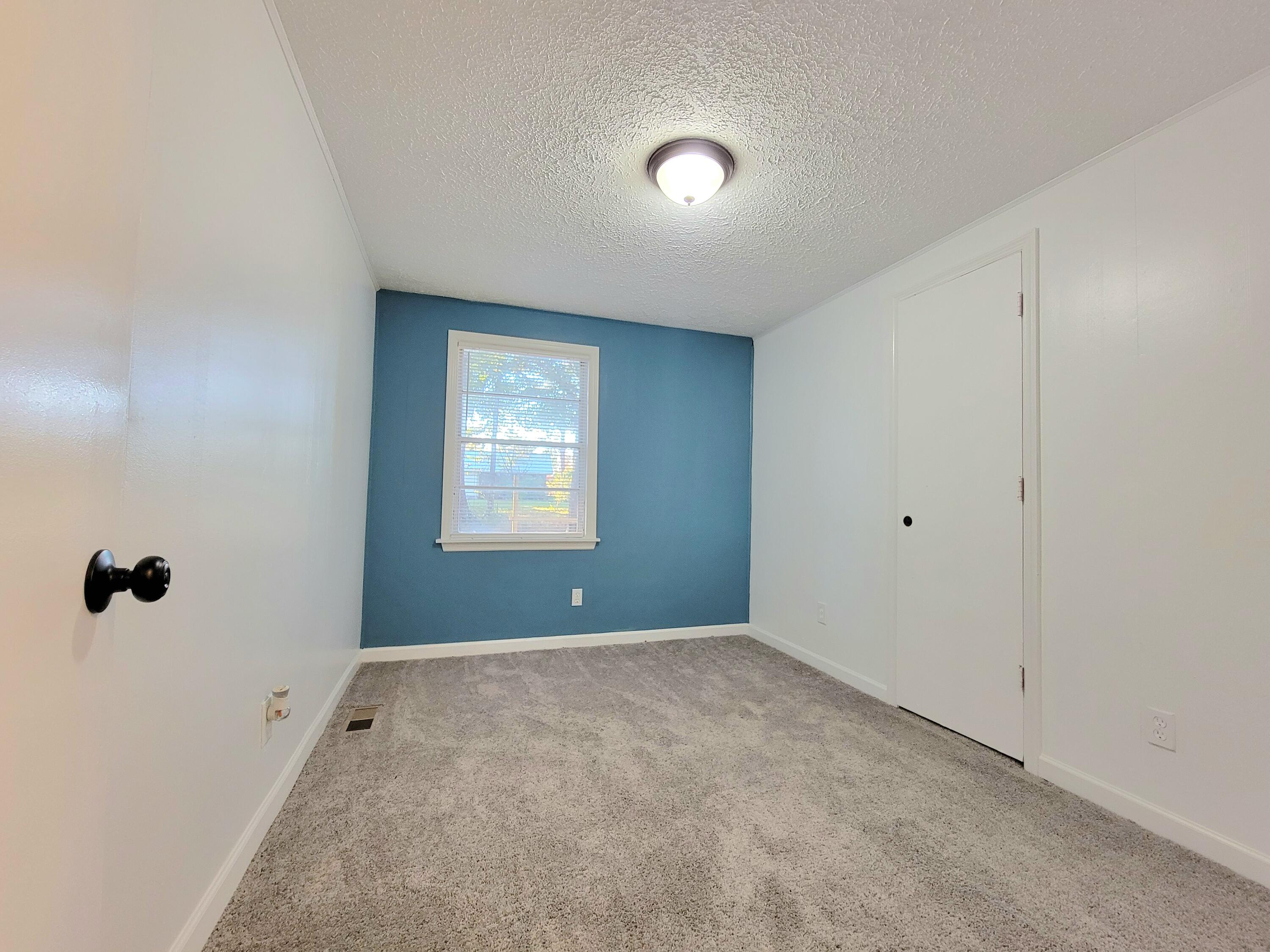 384 B Gingerhill Road Thomson, GA 30824 - Photo 12 of 27 20221024_174936