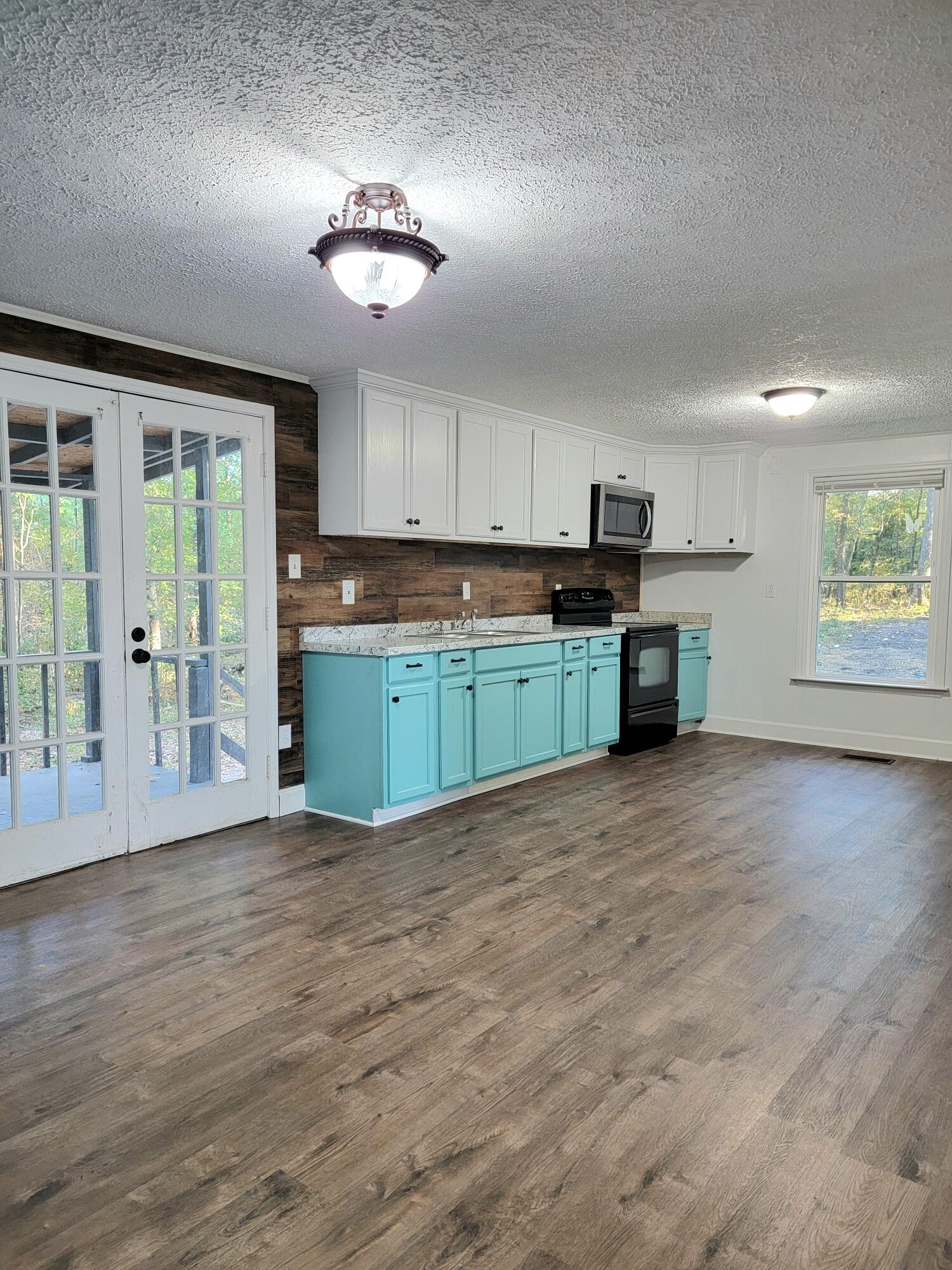384 B Gingerhill Road Thomson, GA 30824 - Photo 6 of 27 20221024_174732