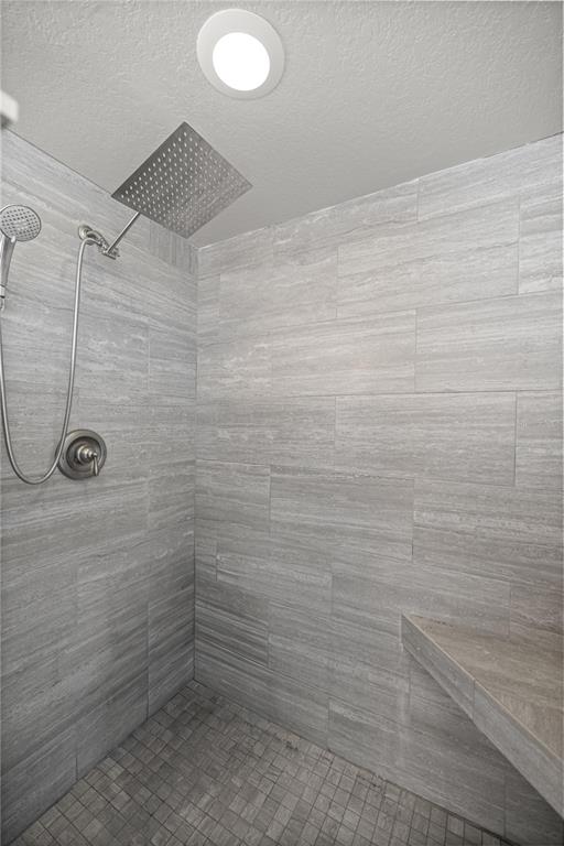 3030 South Bay Berry Point Inverness, FL 34450 - Photo 36 of 48 a bathroom with a shower