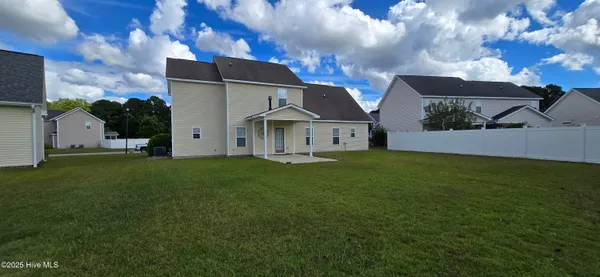 $2,600 | 4104 Dublin Road, Winterville, NC 28590