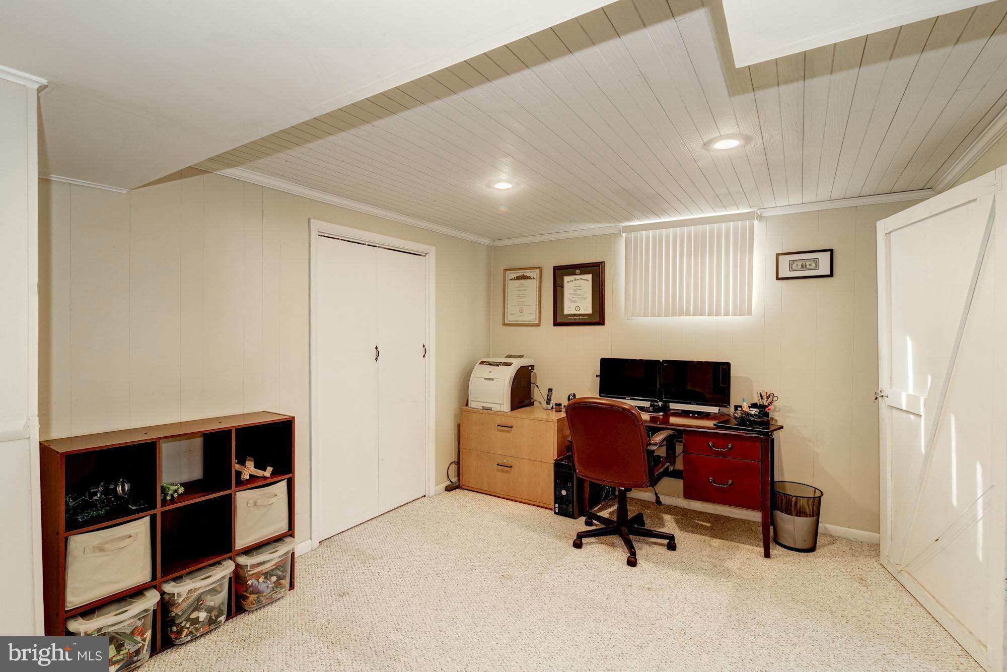 8612 Highgate Road Alexandria, VA 22308 - Photo 21 of 30 Interior (General)