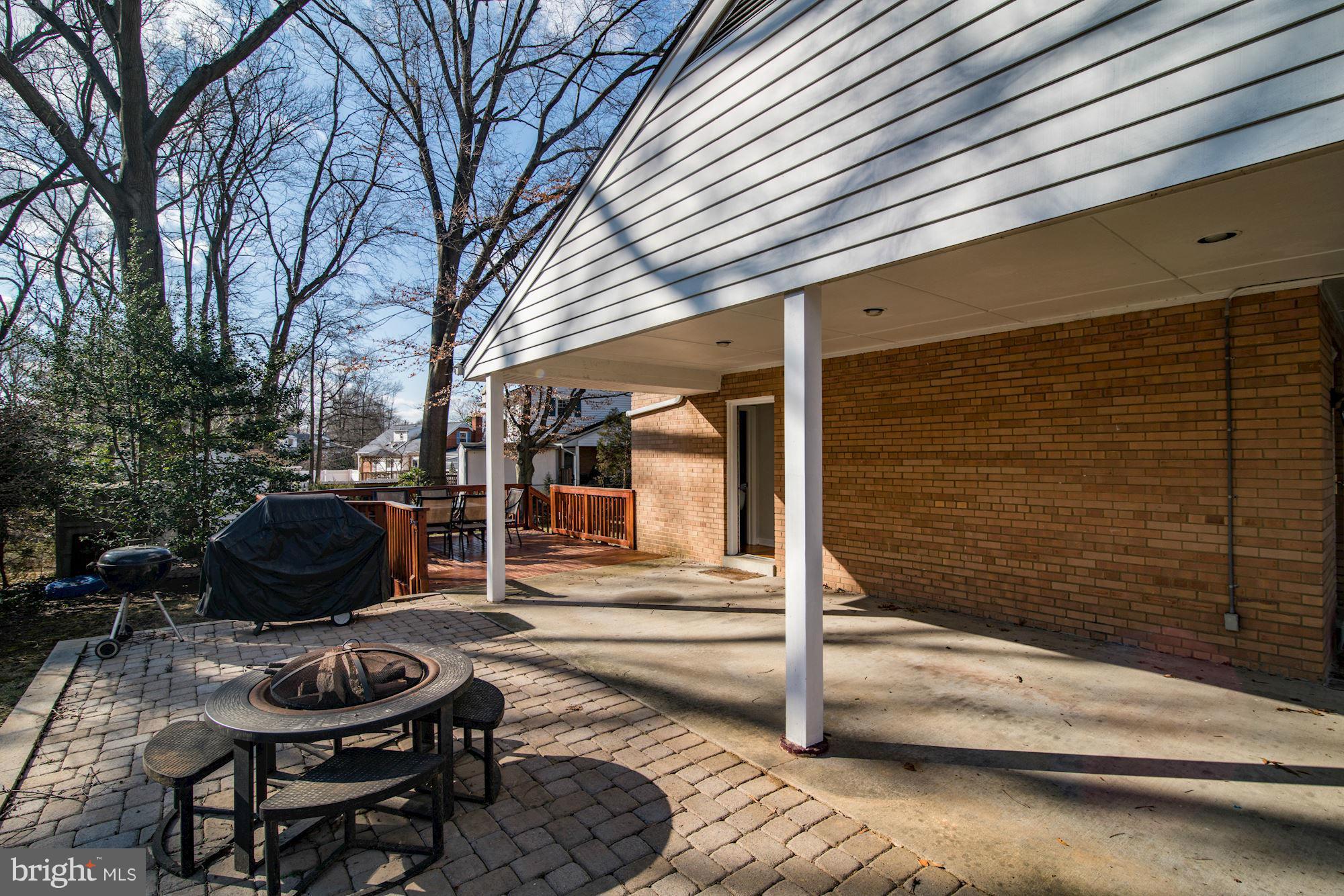 8612 Highgate Road Alexandria, VA 22308 - Photo 24 of 30 Exterior (Front)