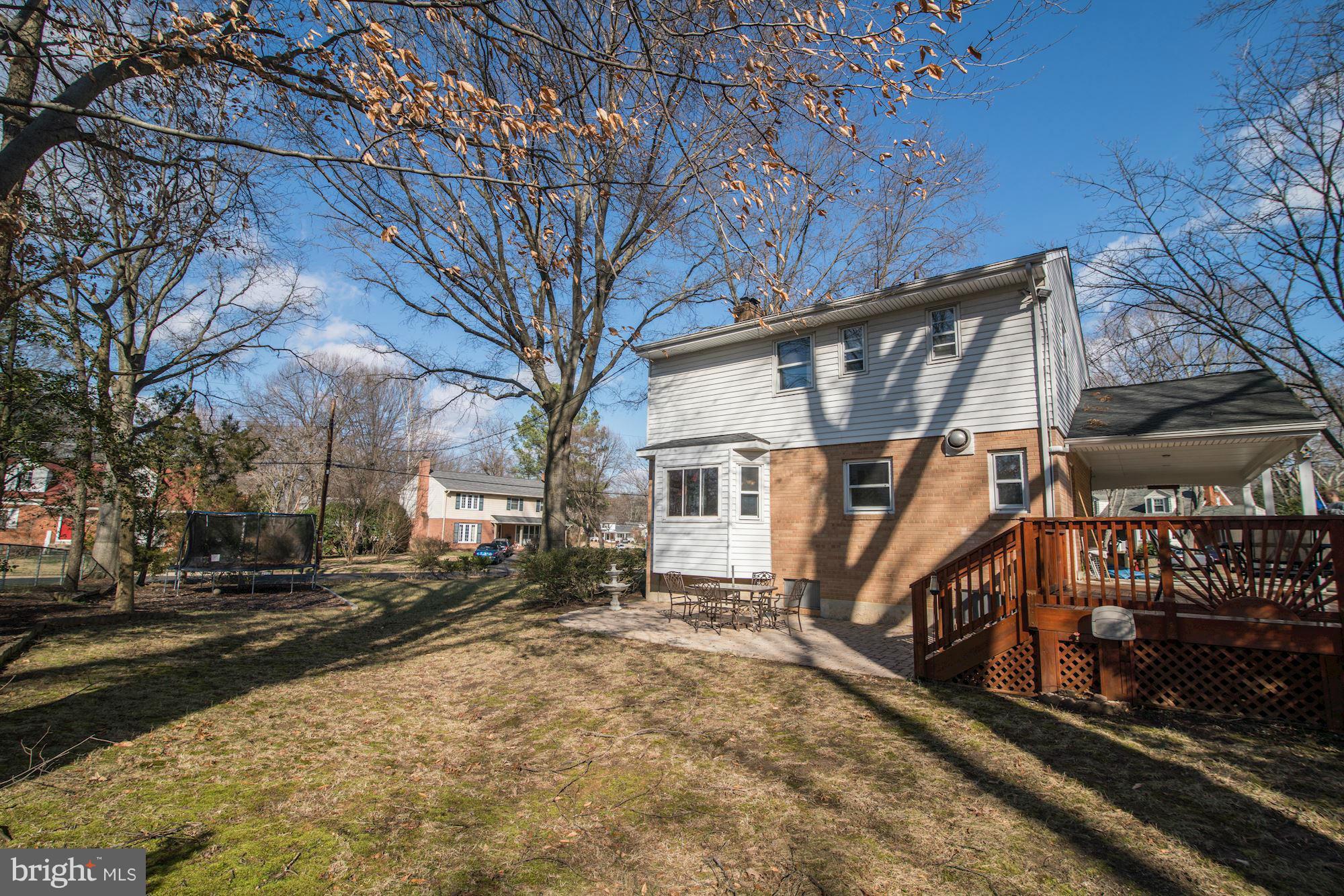 8612 Highgate Road Alexandria, VA 22308 - Photo 27 of 30 Exterior (Rear)