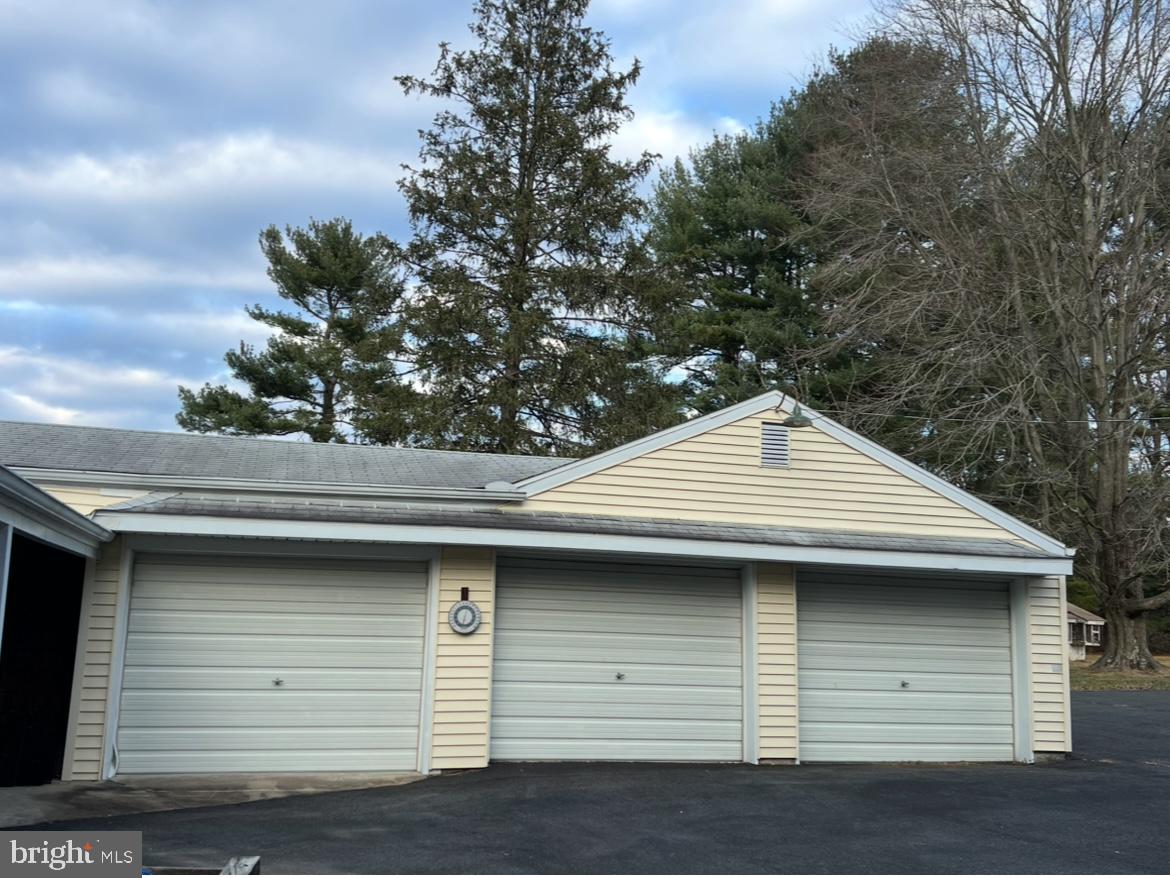 2249 Engle Road Fallston, MD 21047 - Photo 2 of 5