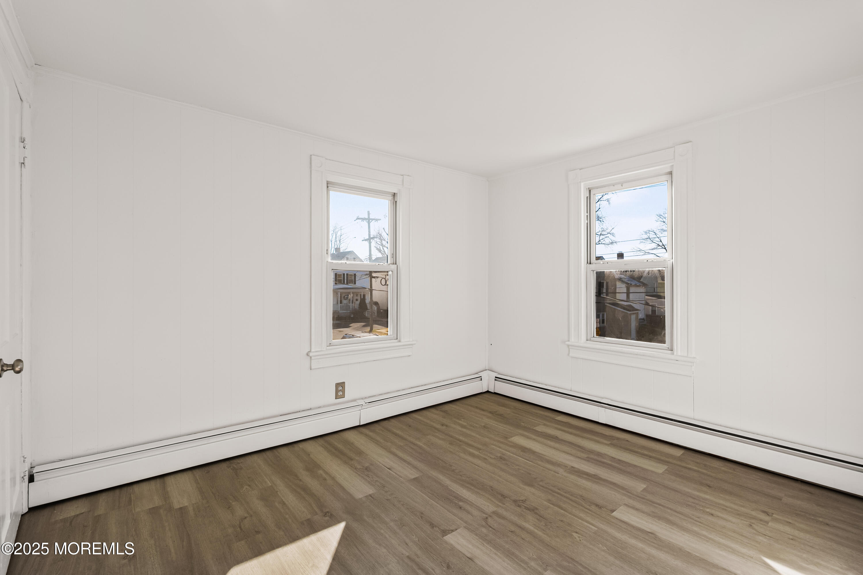 21 Henry Street Freehold, NJ 07728 - Photo 14 of 46 21 Henry St Freehold - Interiors-12