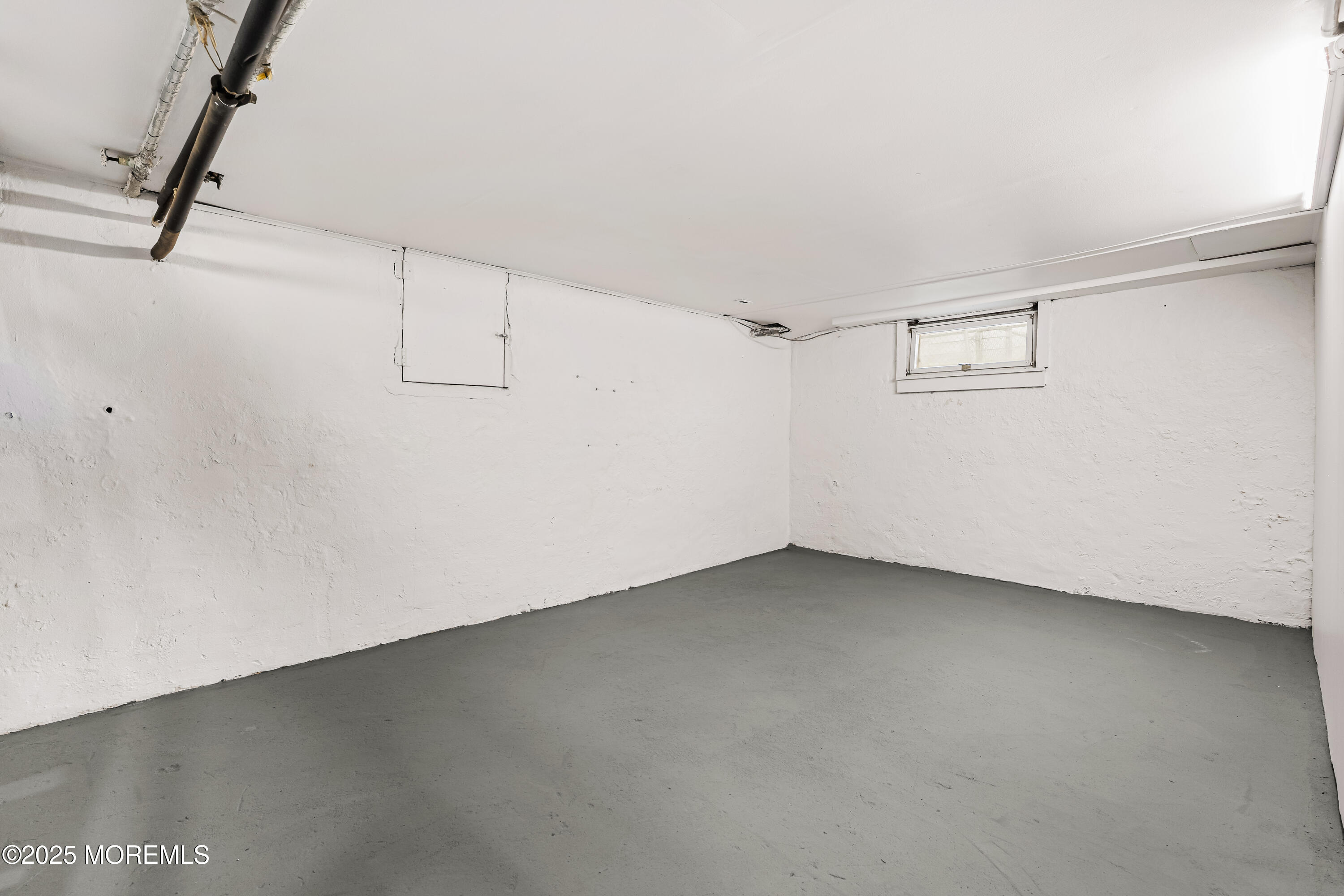 21 Henry Street Freehold, NJ 07728 - Photo 42 of 46 21 Henry St Freehold - Interiors-3