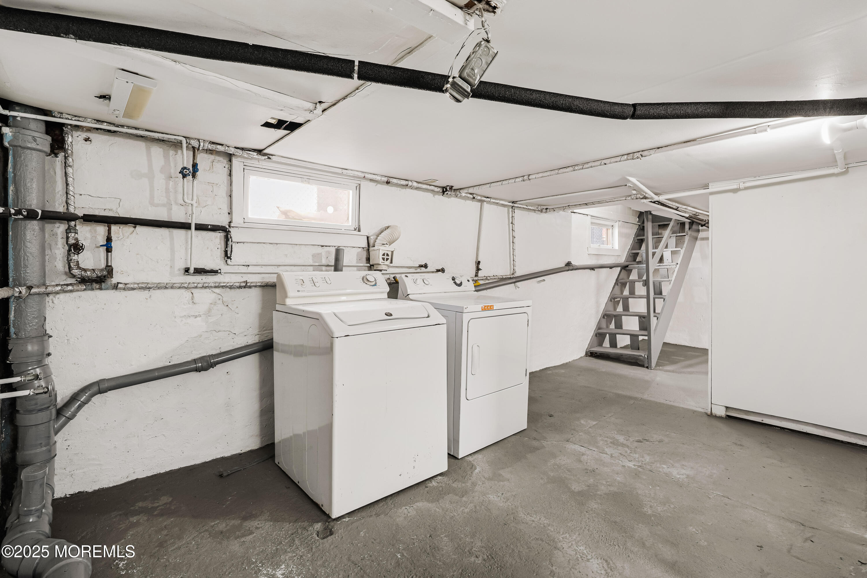 21 Henry Street Freehold, NJ 07728 - Photo 43 of 46 21 Henry St Freehold - Interiors-1 - Cop