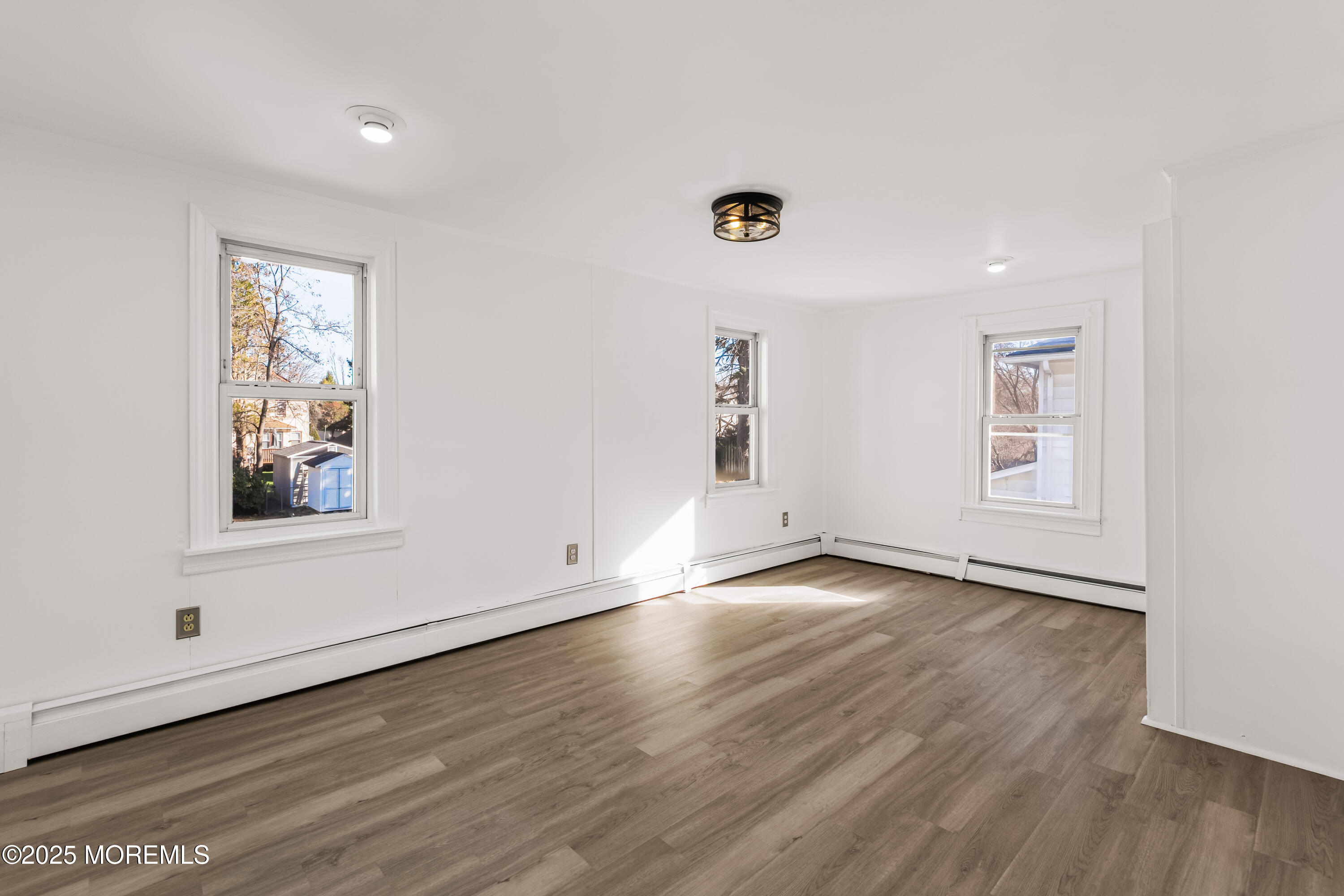 21 Henry Street Freehold, NJ 07728 - Photo 8 of 46 21 Henry St Freehold - Interiors-6