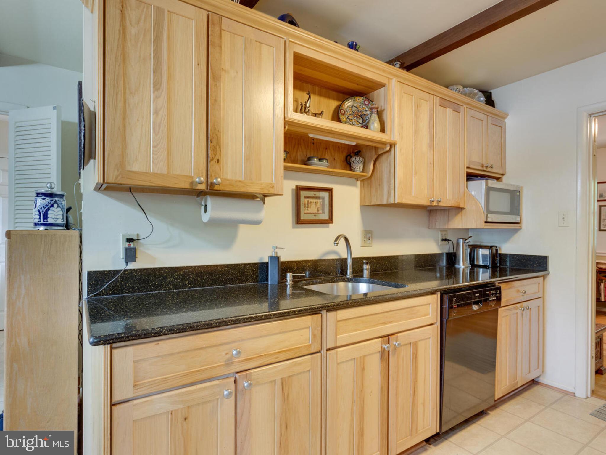 6506 Carrsbrook Court Springfield, VA 22150 - Photo 22 of 47 Granite countertops!