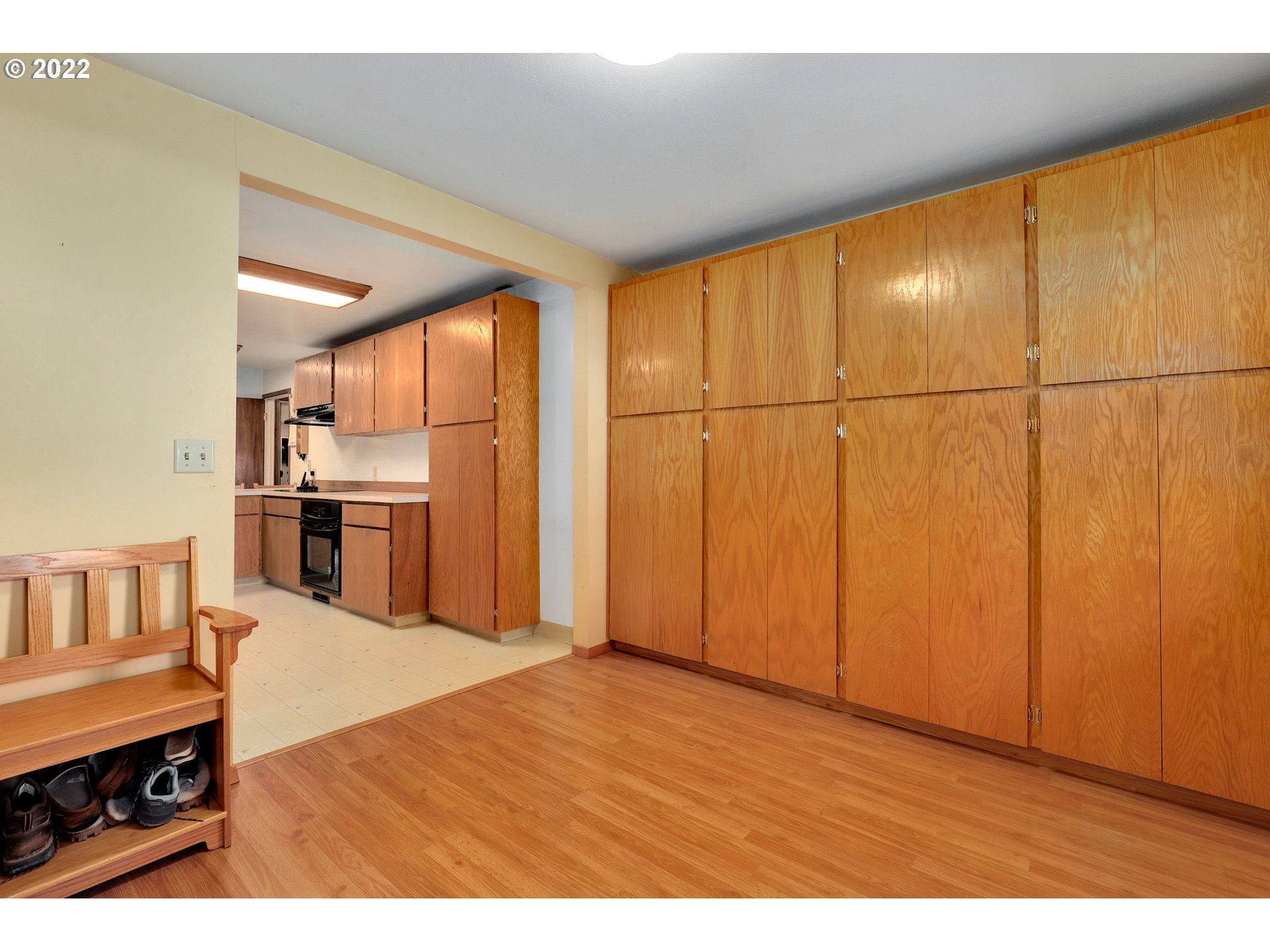 5001 Southeast Chase Road Gresham, OR 97080 - Photo 5 of 31 Gallery Image 5