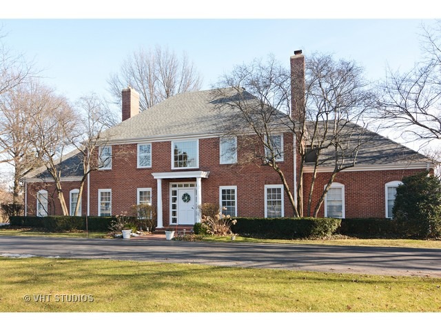 557 West Windsor Road Inverness, IL 60067 - Photo 1 of 25