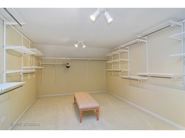 557 West Windsor Road Inverness, IL 60067 - Photo 16 of 25