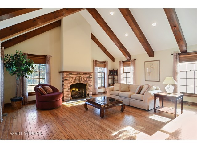 557 West Windsor Road Inverness, IL 60067 - Photo 9 of 25
