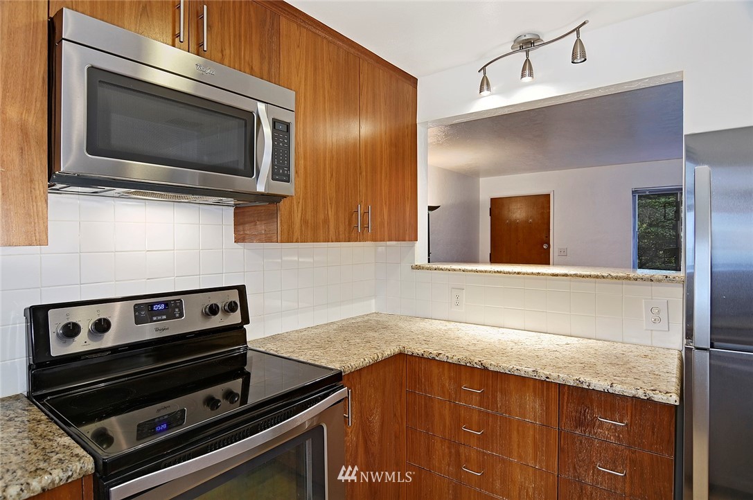 501 East Harrison Street, Unit 5 Seattle, WA 98102 - Photo 13 of 19