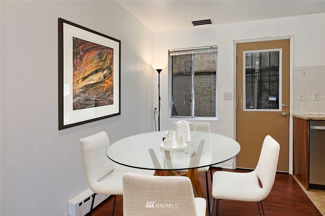 501 East Harrison Street, Unit 5 Seattle, WA 98102 - Photo 7 of 19