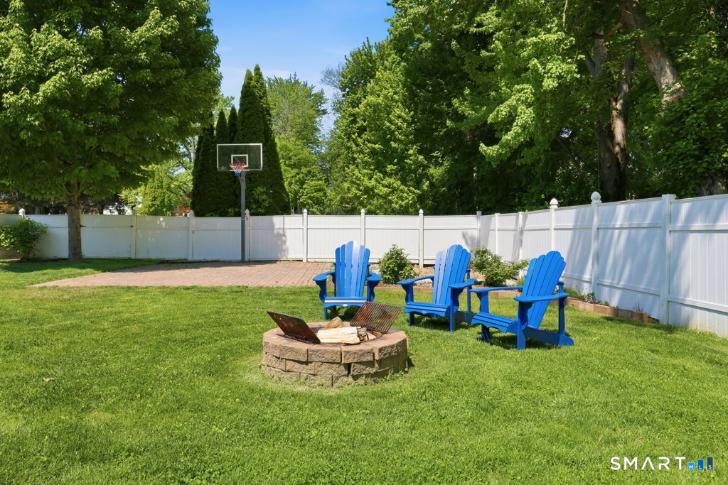 9 Jay Circle Windsor, CT 06095 - Photo 31 of 39