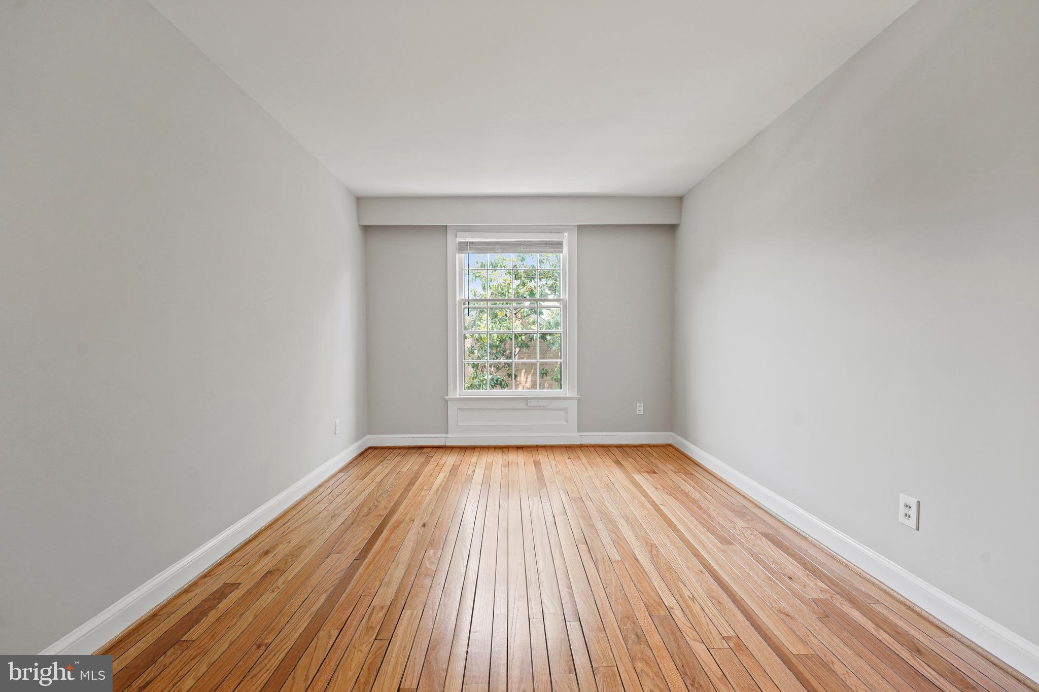 3325 R Street Northwest Washington, DC 20007 - Photo 31 of 50