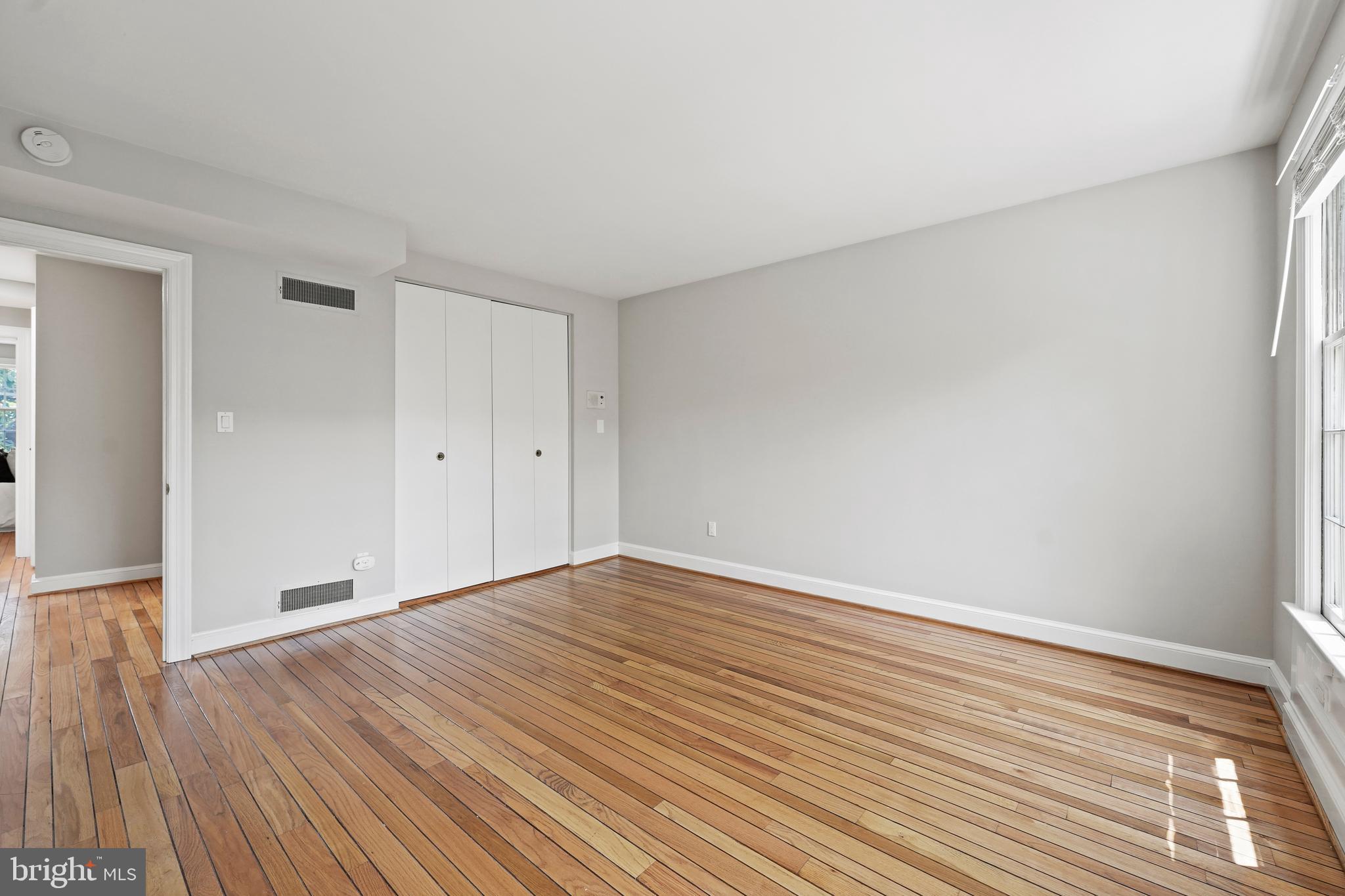 3325 R Street Northwest Washington, DC 20007 - Photo 33 of 50