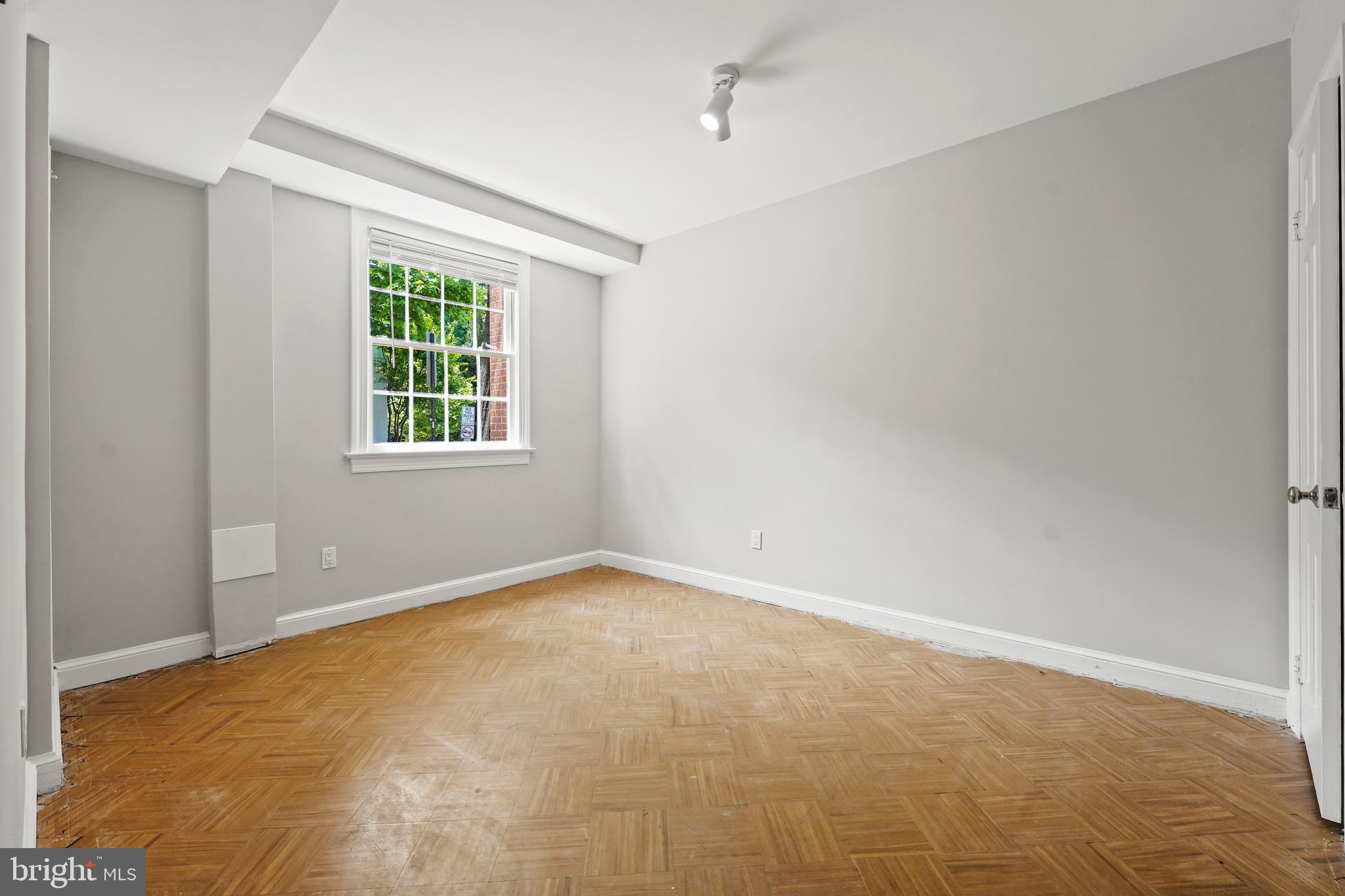 3325 R Street Northwest Washington, DC 20007 - Photo 41 of 50