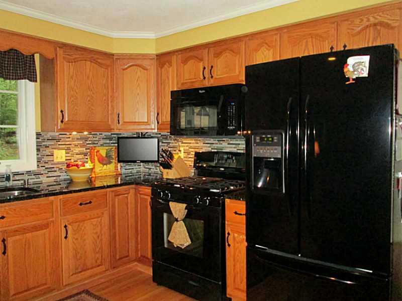 48 Rocky Crest Road Cumberland, RI 02864 - Photo 8 of 19 Kitchen.