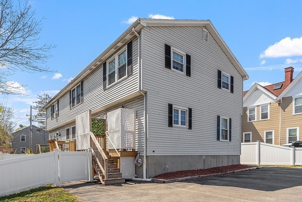 18 Massasoit Road, Unit A Worcester, MA 01604 - Photo 1 of 21 Gallery Image 1