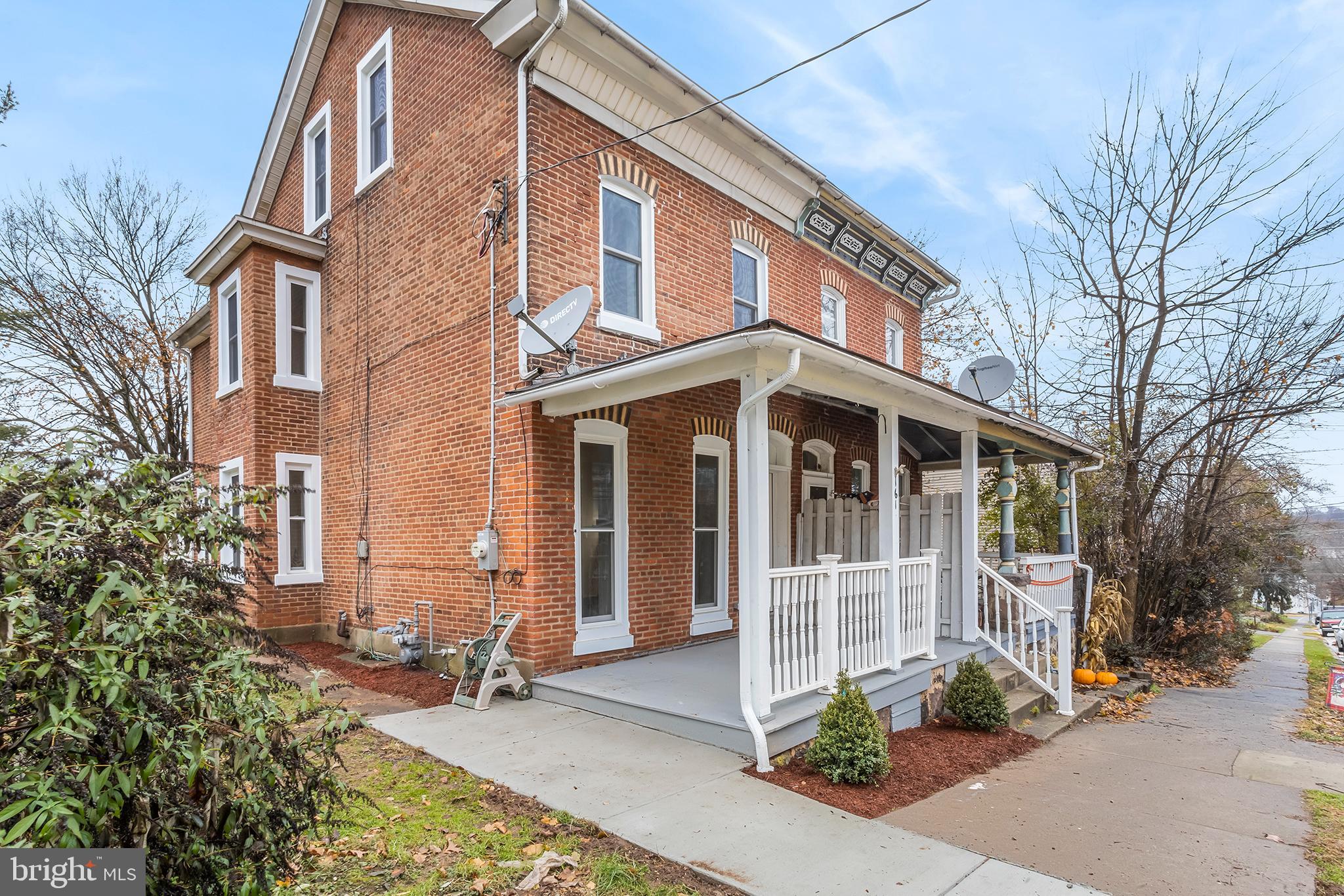 161 Walnut Street Spring City, PA 19475 - Photo 1 of 31