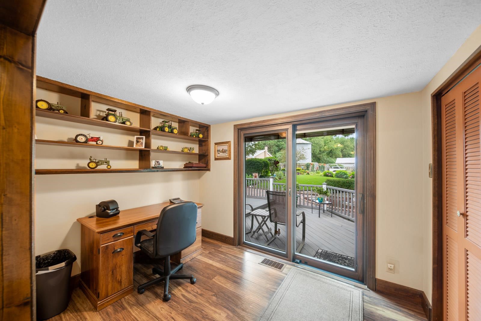 17638 Auten Road Granger, IN 46530 - Photo 14 of 36 Gallery Image 14