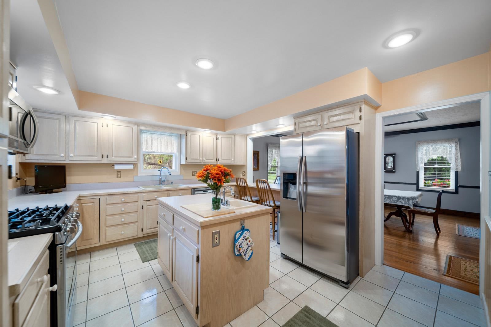 17638 Auten Road Granger, IN 46530 - Photo 17 of 36 Gallery Image 17