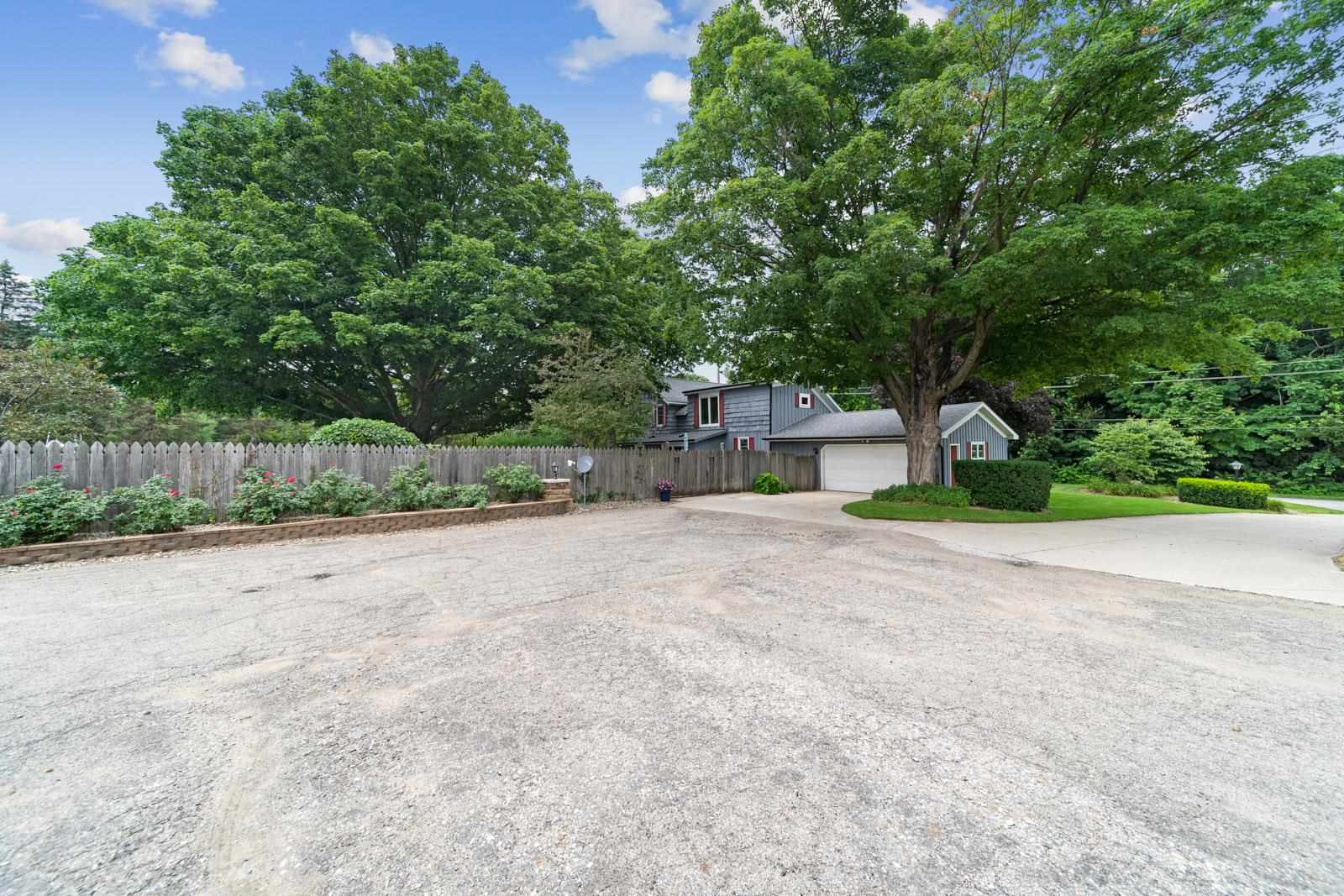 17638 Auten Road Granger, IN 46530 - Photo 31 of 36 Gallery Image 31
