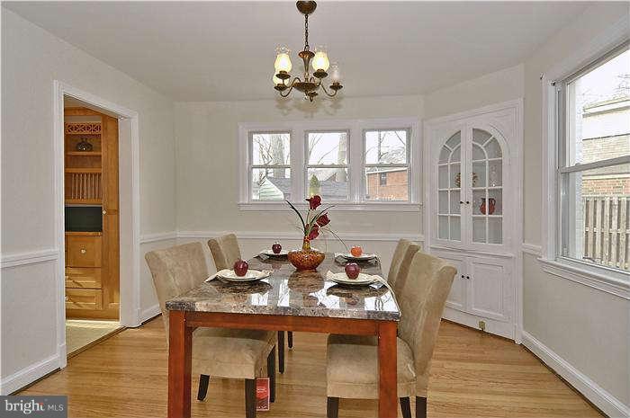 628 Ray Drive Silver Spring, MD 20910 - Photo 5 of 30 Dining Room