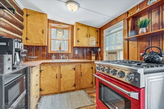 $399,000 | 75 Upper Hibernia Road, Rockaway, NJ 07866