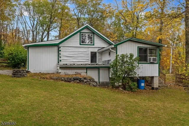 $399,000 | 75 Upper Hibernia Road, Rockaway, NJ 07866