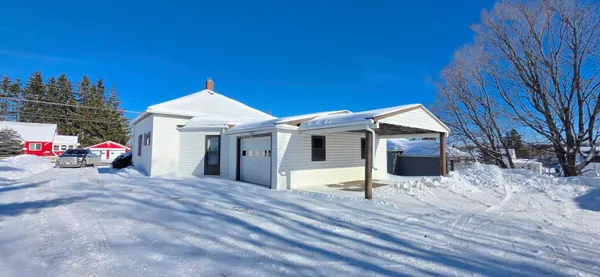 $125,000 | 1776 Main Street, Mapleton, ME 04757