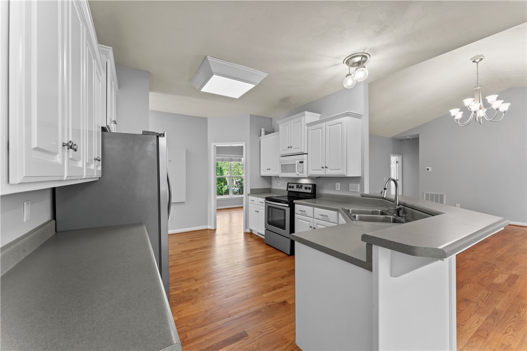 409 Arbor Way Seneca, SC 29672 - Photo 11 of 48 spacious kitchen with stainless appliances