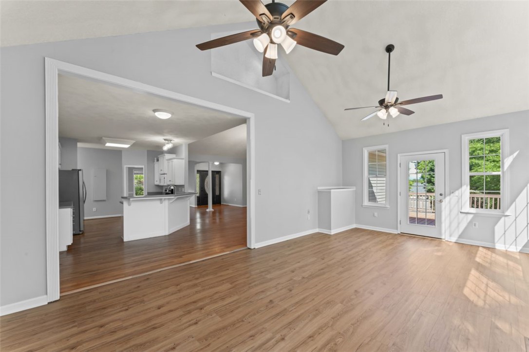 409 Arbor Way Seneca, SC 29672 - Photo 36 of 48