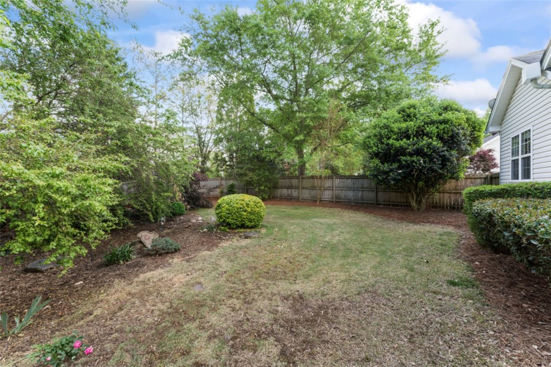 409 Arbor Way Seneca, SC 29672 - Photo 9 of 48