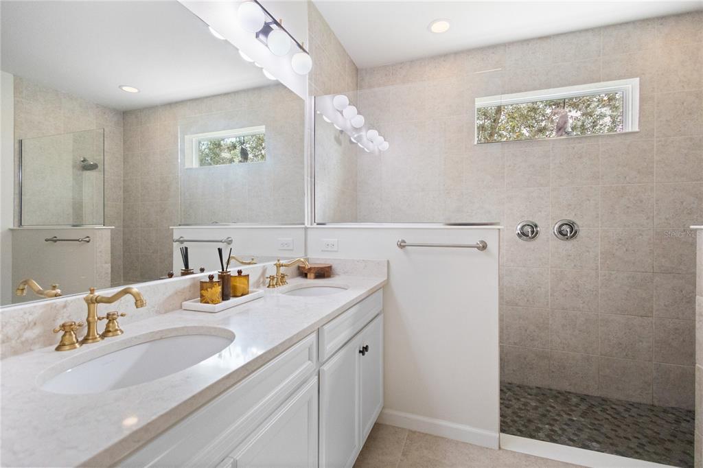 11759 Alessandro Lane Venice, FL 34293 - Photo 21 of 63