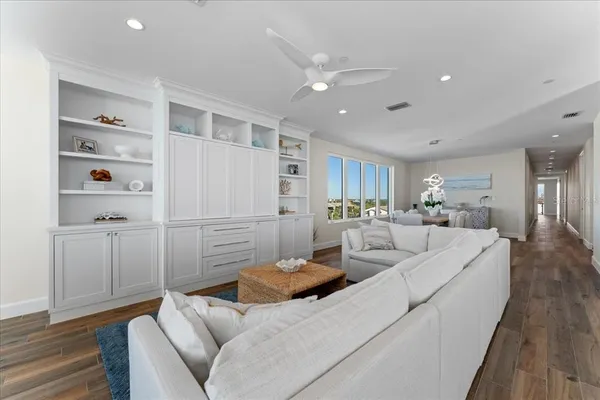 $4,100,000 | 2708 North Beach Road, Unit 5, Englewood, FL 34223